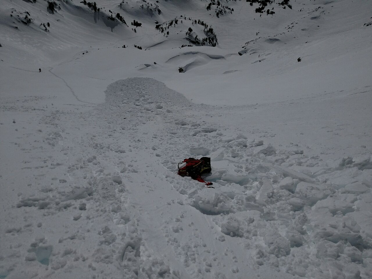 Climber triggered slide on Beehive Peak 2 Climber triggered slide on Beehive Peak 2