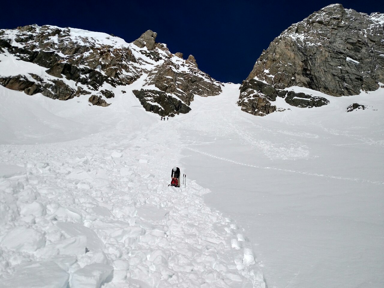 Climber triggered slide on Beehive Peak Climber triggered slide on Beehive Peak