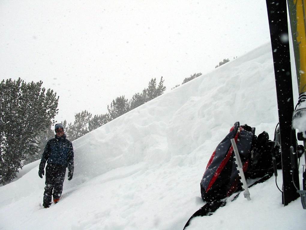 2002: Lundy at the crown of an avalanche 2002: Lundy at the crown of an avalanche